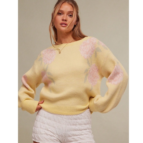 Floral Print Yellow Knit Round Neck Long Sleeve Pullover Sweater - Picture 2 of 6